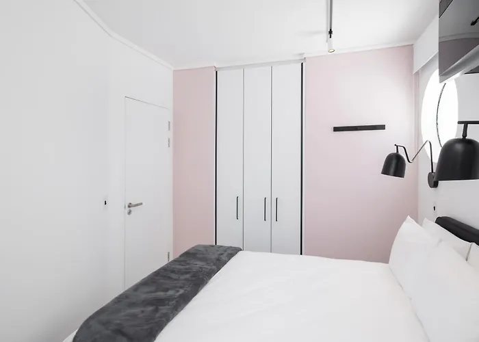 Flamingo 202: Sea Point Aprt With Sea Views