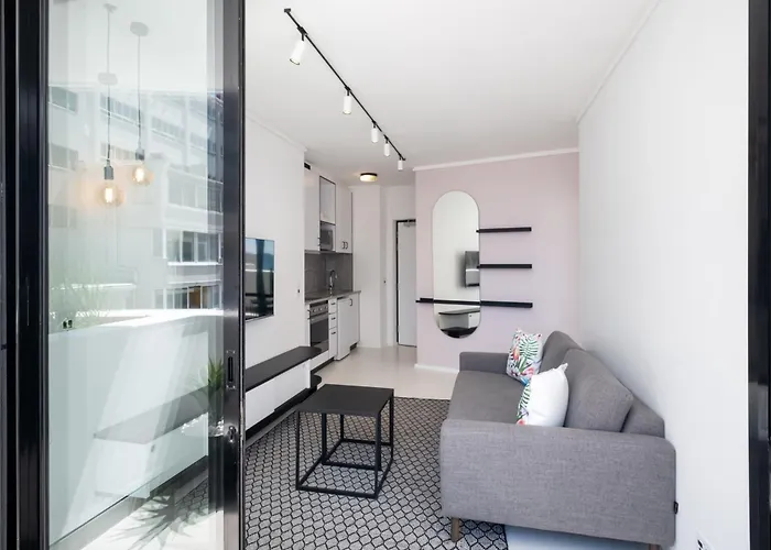 Flamingo 202: Sea Point Aprt With Sea Views